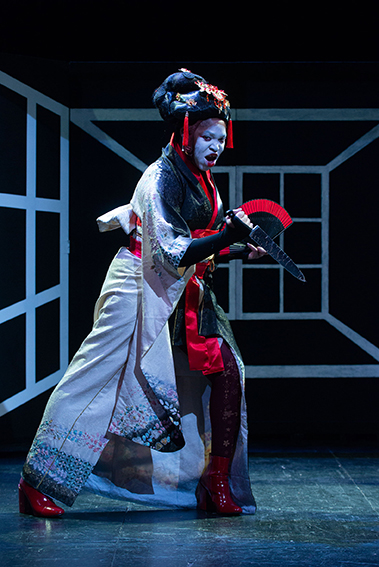 http://www.mathieucrescence.com/files/gimgs/69_costume-asiatique.jpg